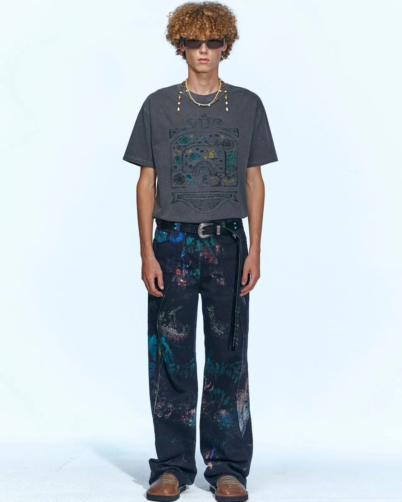 Andersson Bell (Essential) Unisex Overdyed Flower Palace T-Shirt Atb971U(Charcoal)-Men T-Shirts
