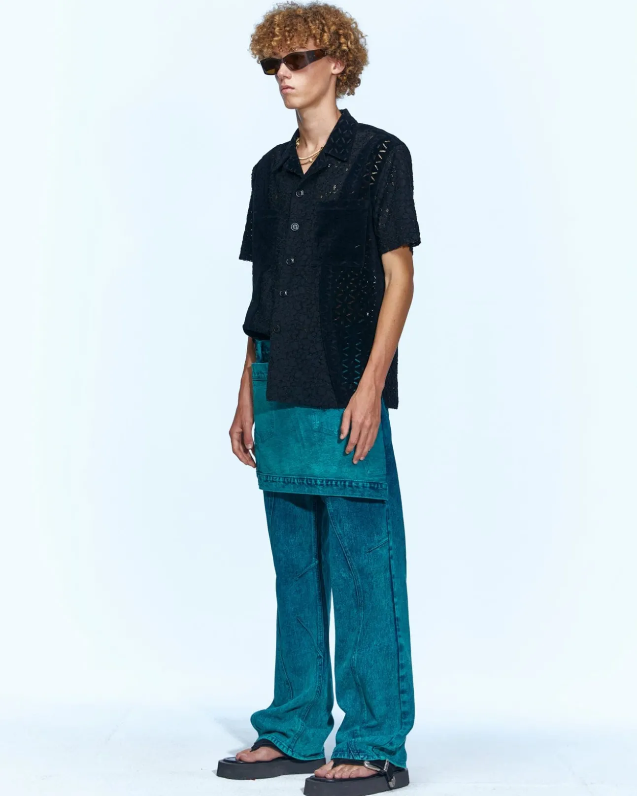 Andersson Bell Half Sheer Flower Lace Shirts Atb951M(Black)-Men Shirts