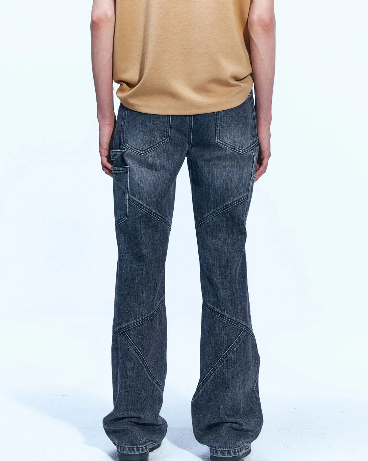 Andersson Bell Panel Carpenter Boot-Cut Jeans Apa610M(Washed Black)-Men Trousers